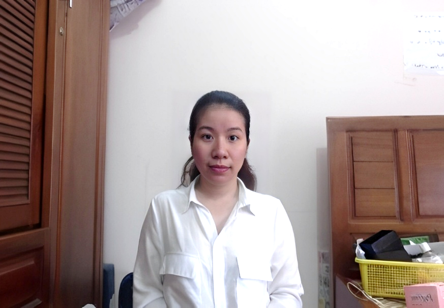 A person in a white shirt

AI-generated content may be incorrect.